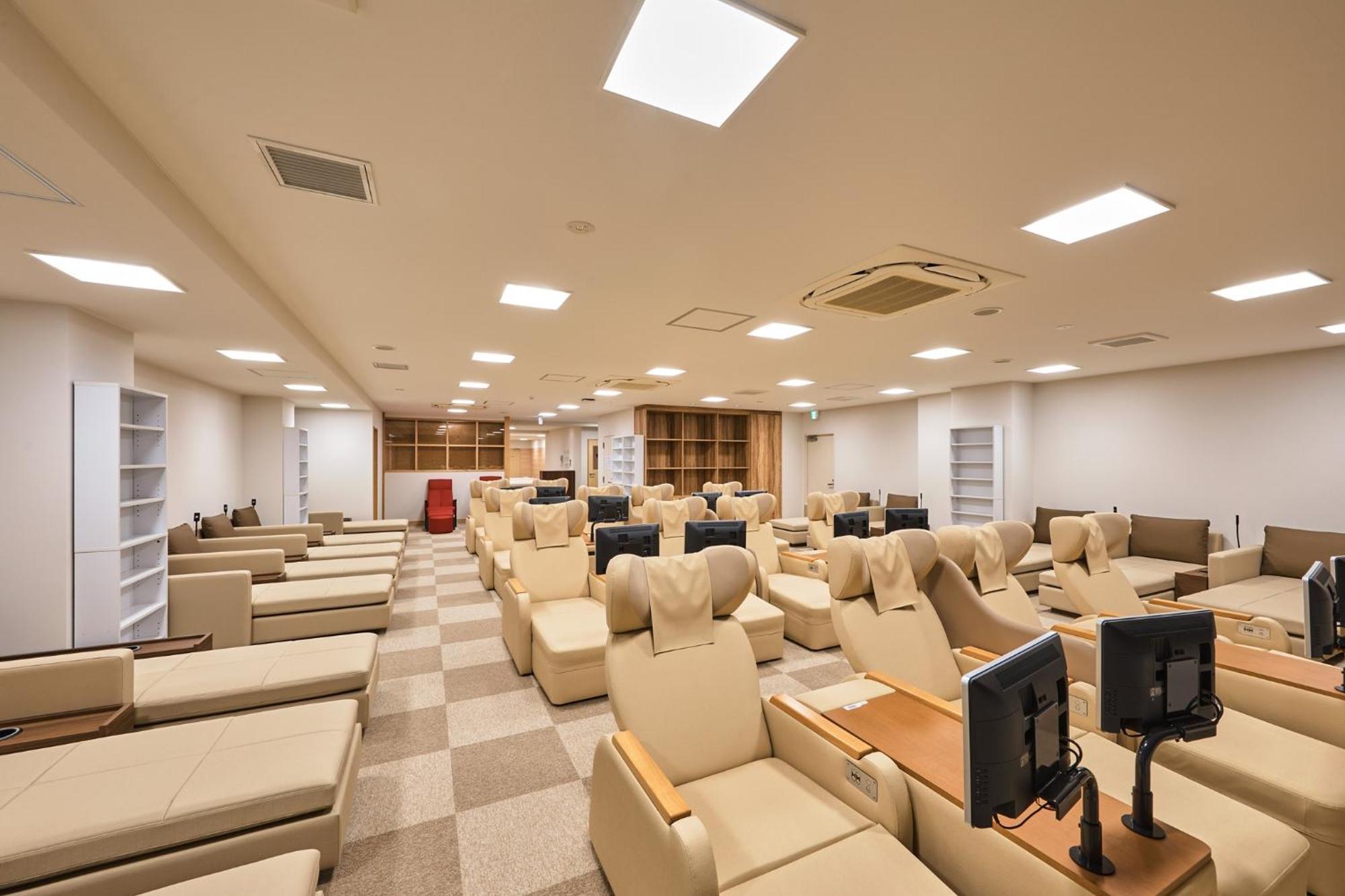 Sauna & Capsule Hotel Rumor Plaza Kyoto Exterior photo